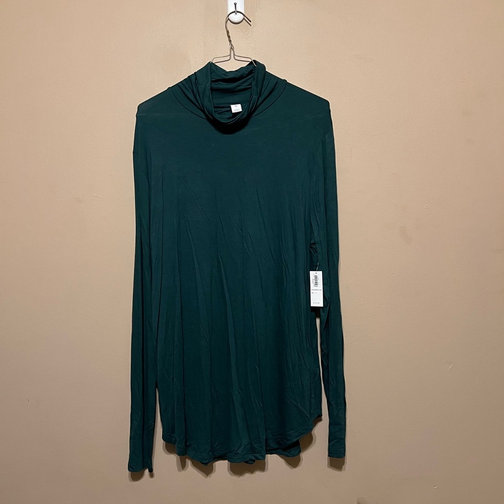 Old Navy Luxe Tunic Top, NWT